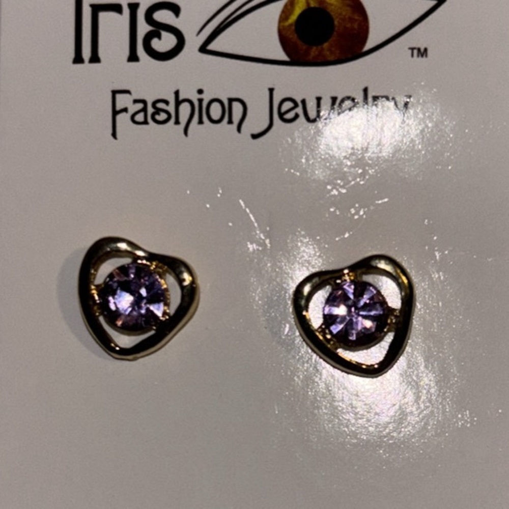 Beautiful heart shaped earring